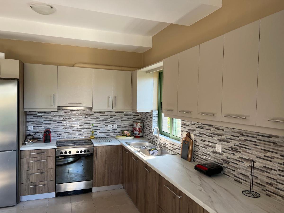 Kakovatos - Luxury Sea Apartment “Roberta” 66M2 Bagian luar foto